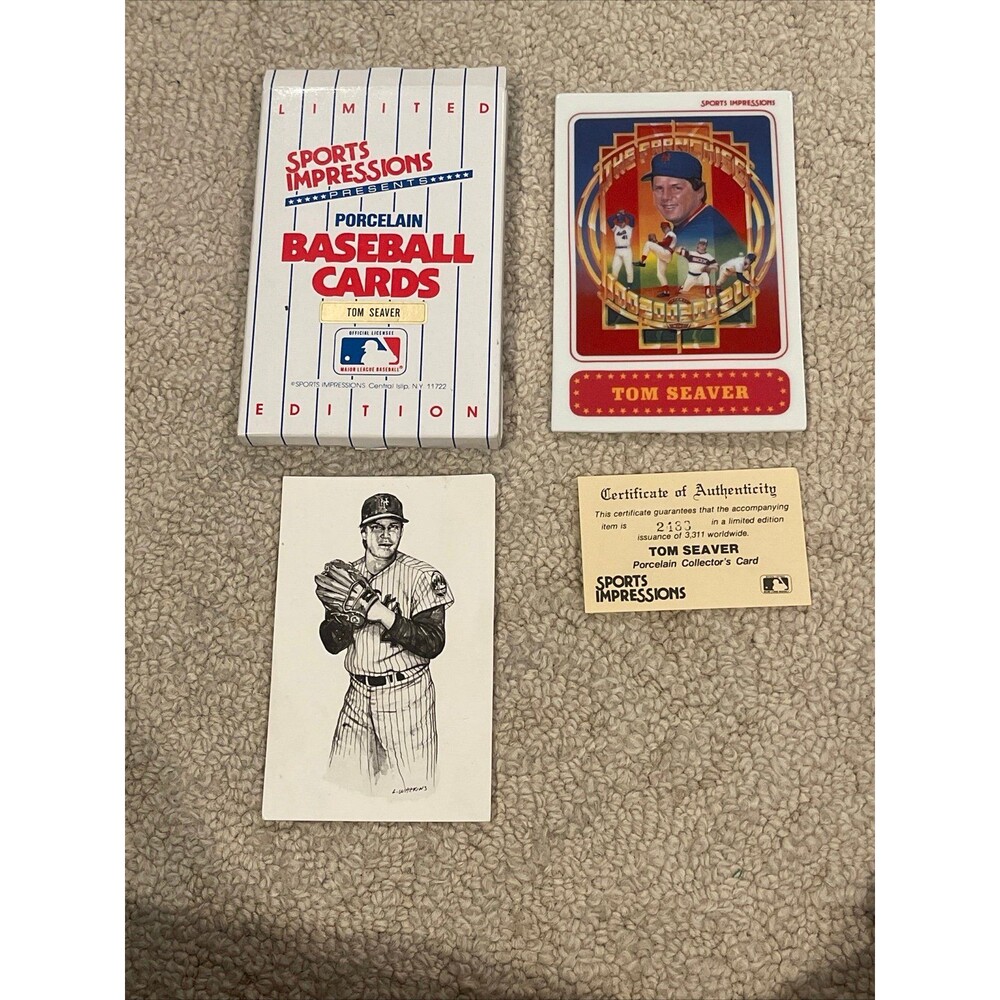 Limited Edition Tom Seaver oversized porcelain card with bonus postcard